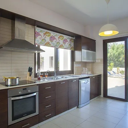 Renting This 5 Star Near Fig Tree Bay 21 Villa *