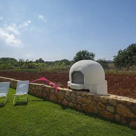 Renting This 5 Star Near Fig Tree Bay 21 *